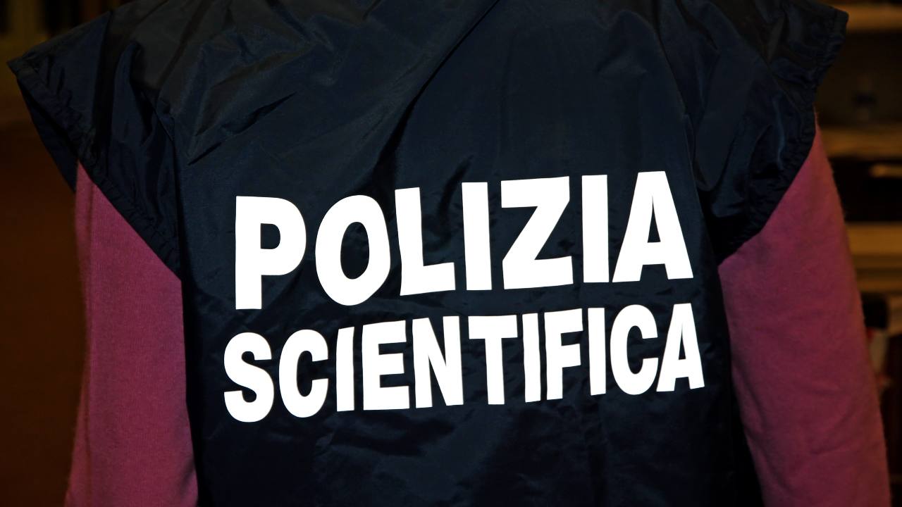 Rimini coppia morta casa omicidio-suicidio