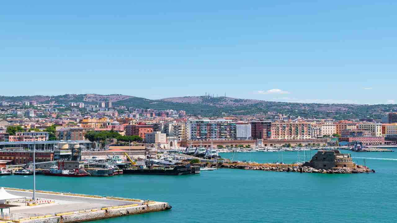 Porto Civitavecchia trovato verme alieno