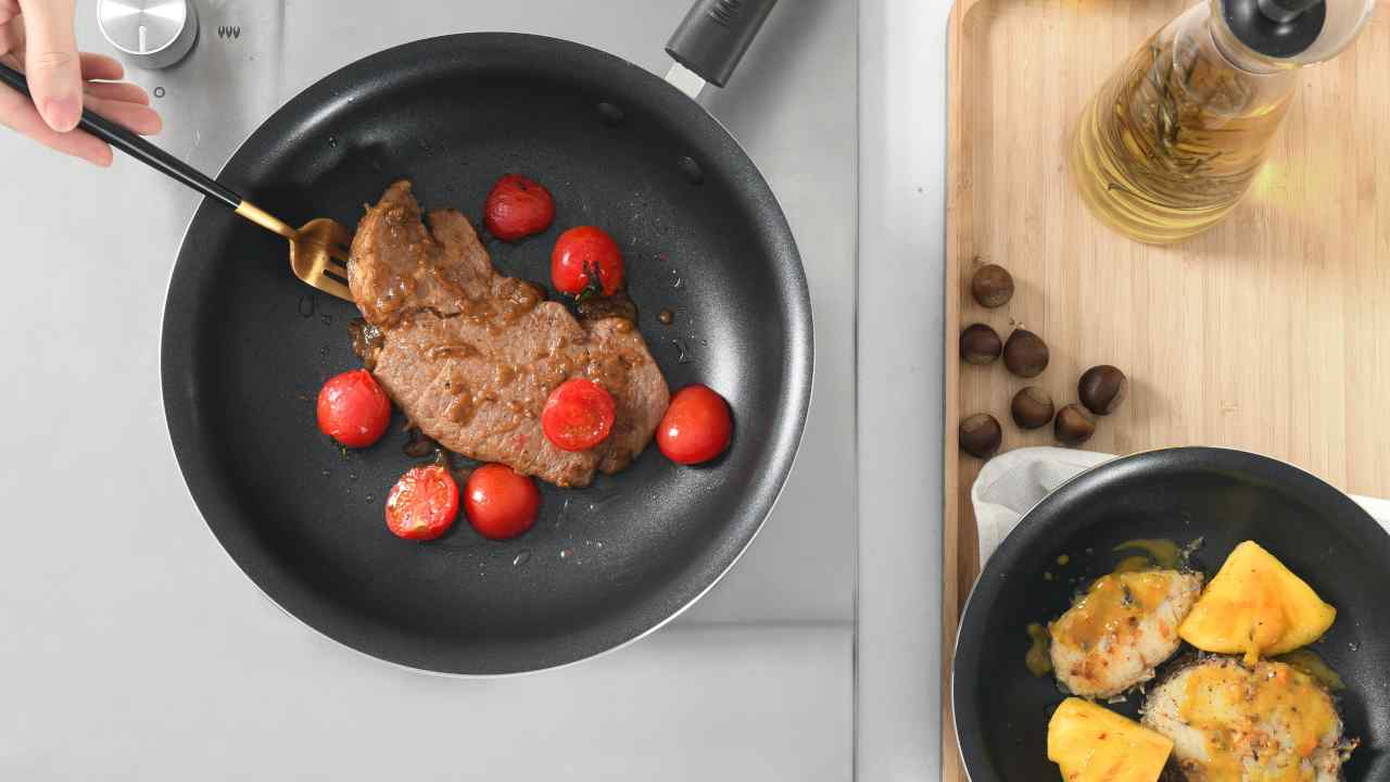 Pentole cibo caldo frigorifero perché non farlo