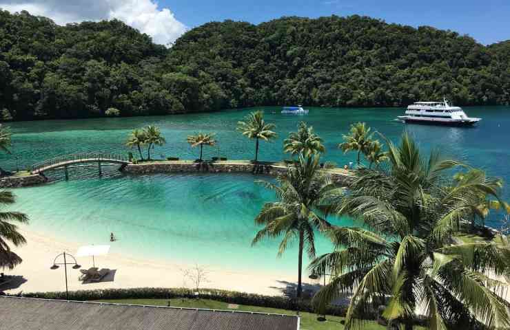 Rispetto ecosistemi arcipelago Palau leggi turismo