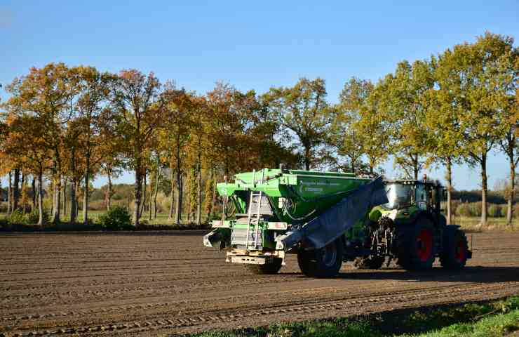 UE toglie 10% terre coltivabili agricoltori proposta legge