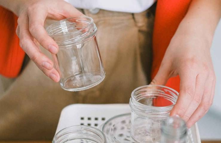 Vasetti vetro sterilizzazione forno acqua bollente prodotti chimici