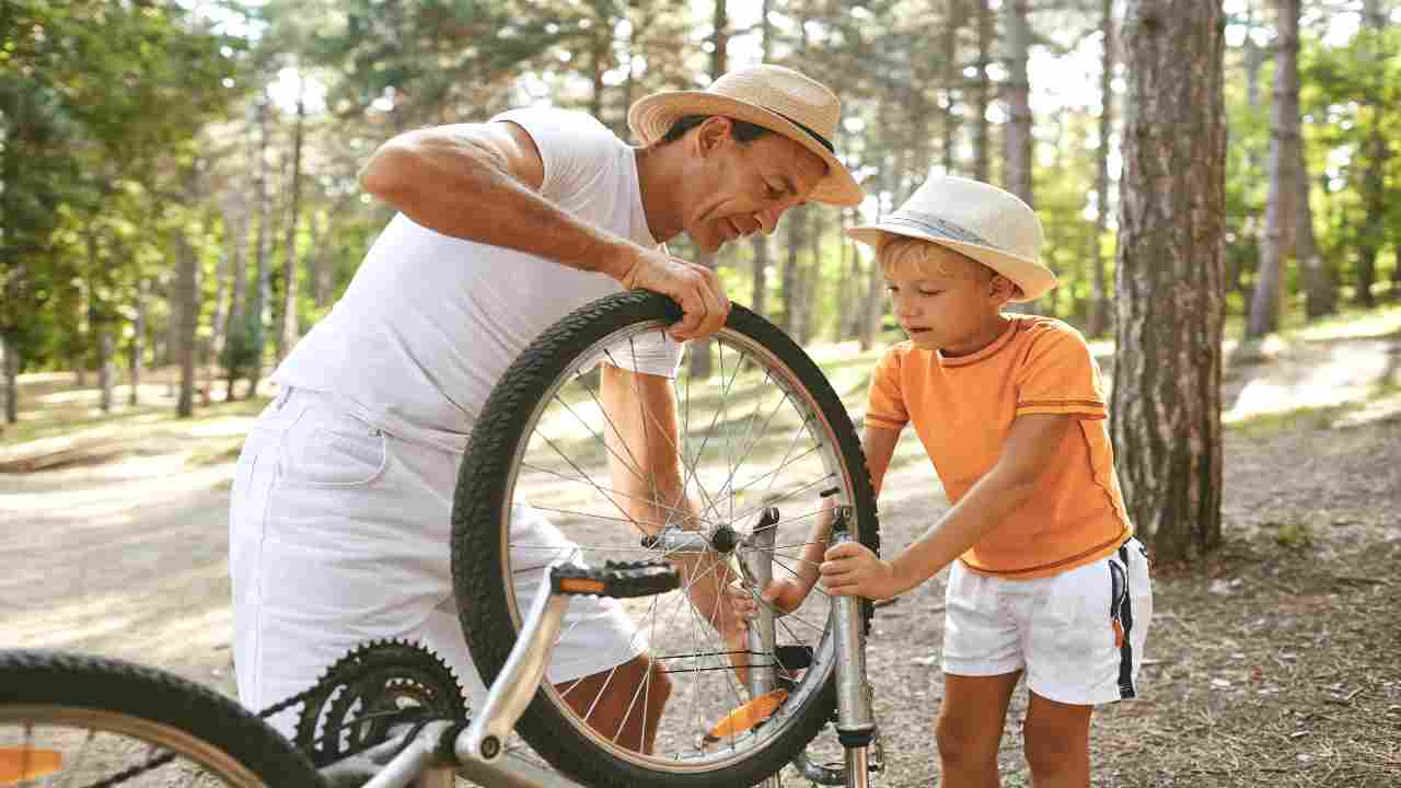 controllare bicicletta tutte le parti sicurezza