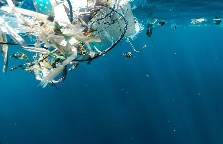 plastica negli oceani