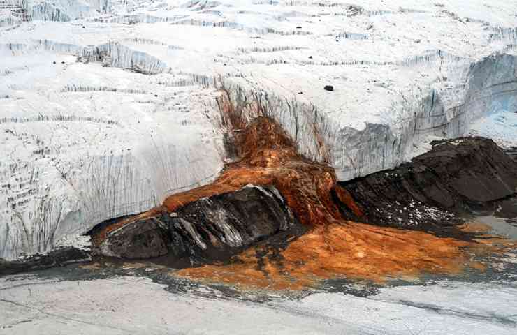 Antartide e cascate di sangue: sono le Blood Falls