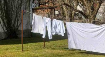 Vestiti, zero profumo dopo averli lavati: come evitarlo