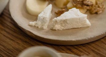 Carta degli affettati freschi e formaggi: va gettata qui