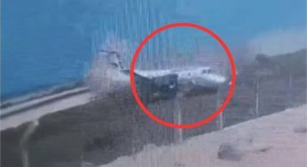 Il momento è spaventoso: all’atterraggio l’aereo esce dalla pista – VIDEO