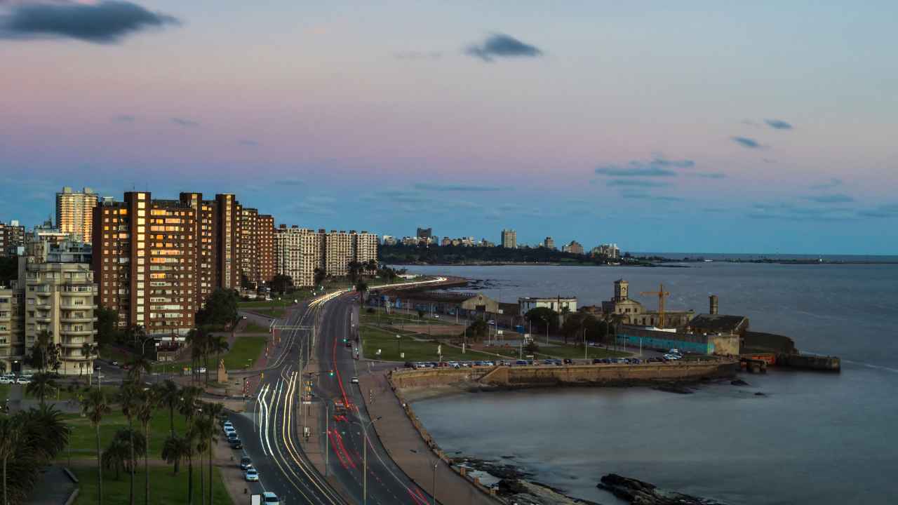 Montevideo emergenza idrica popolazione