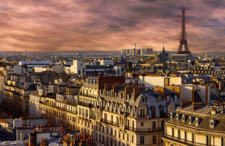 Parigi tassa Suv inquinamento