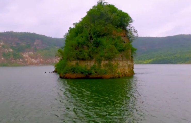 What are the strangest and most mysterious islands in the world?