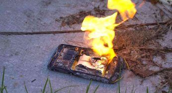 Esplode il cellulare e l’uomo non sopravvive: ma come è potuto accadere?