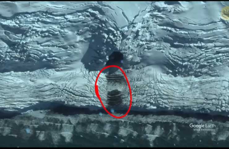 grotta Antartide Google Earth immagini