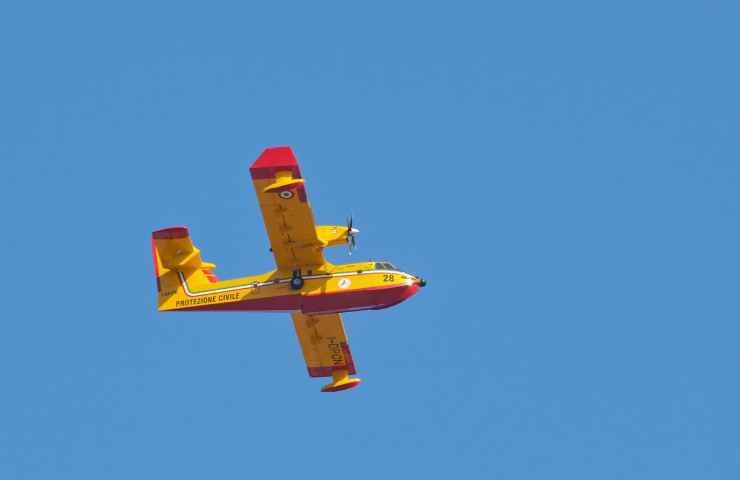 Costa Smeralda incendio notte alberghi ville