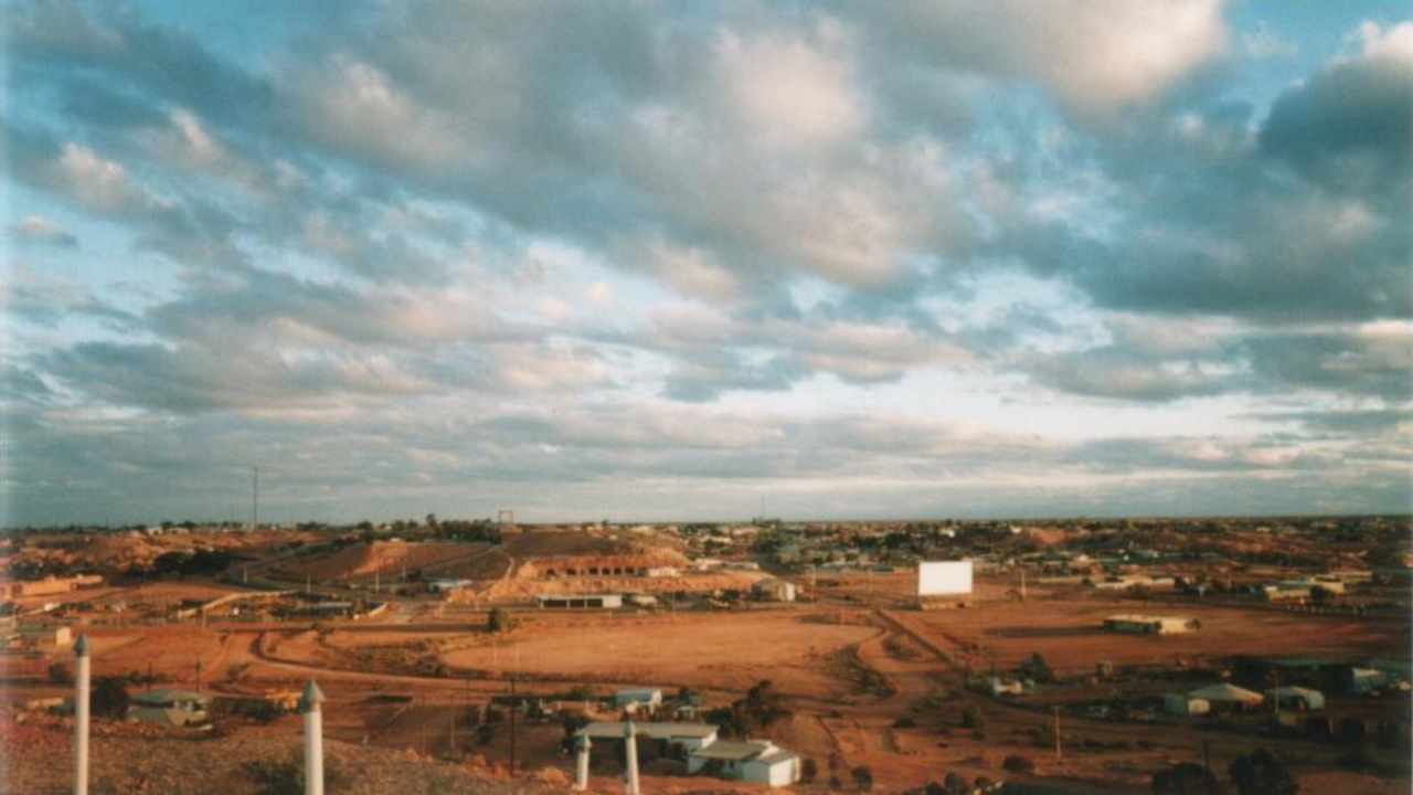 Coober Pedy città sottoterra deserto australiano