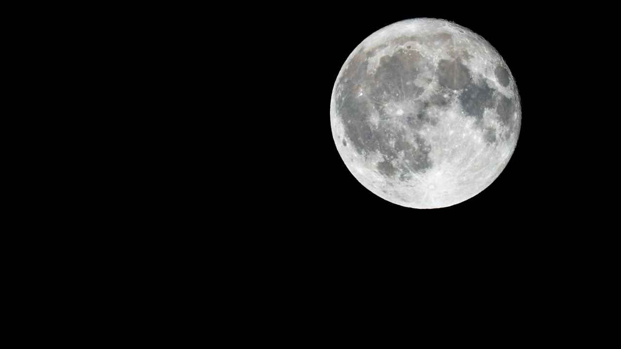 Luna sonda schiantata cratere missione Russia