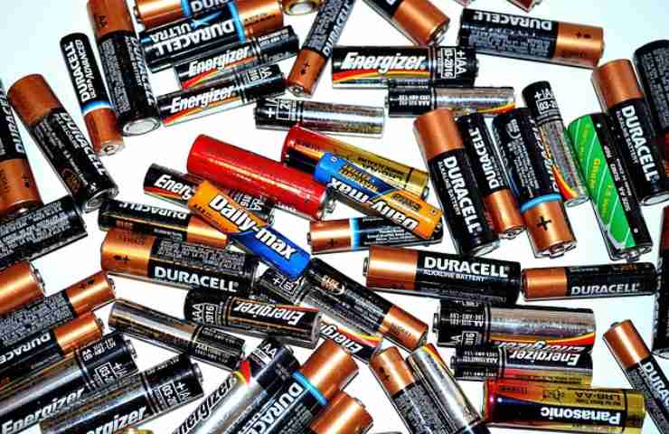 Batterie: dal 17 agosto nuova legge Ue