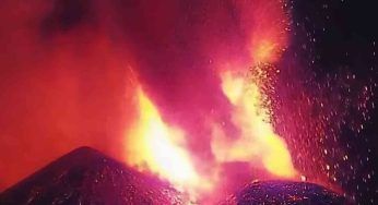 Paura per l’Etna in eruzione: chiuso anche l’aeroporto – VIDEO