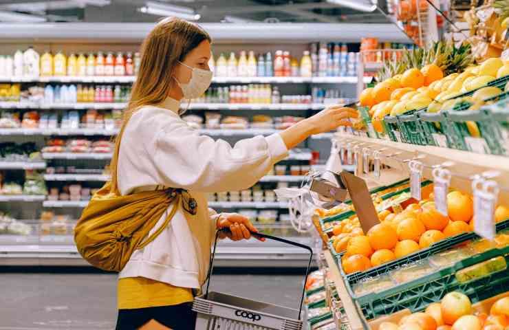 Catena supermercati tedeschi aumento prezzi carne derivati animali