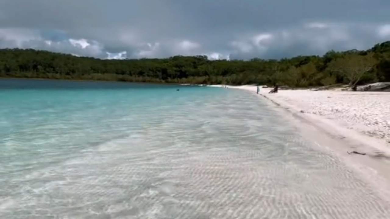 La spiaggia più pericolosa al mondo è sull'isola di Fraser