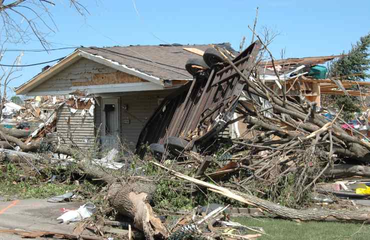 cosa fare in caso di tornado