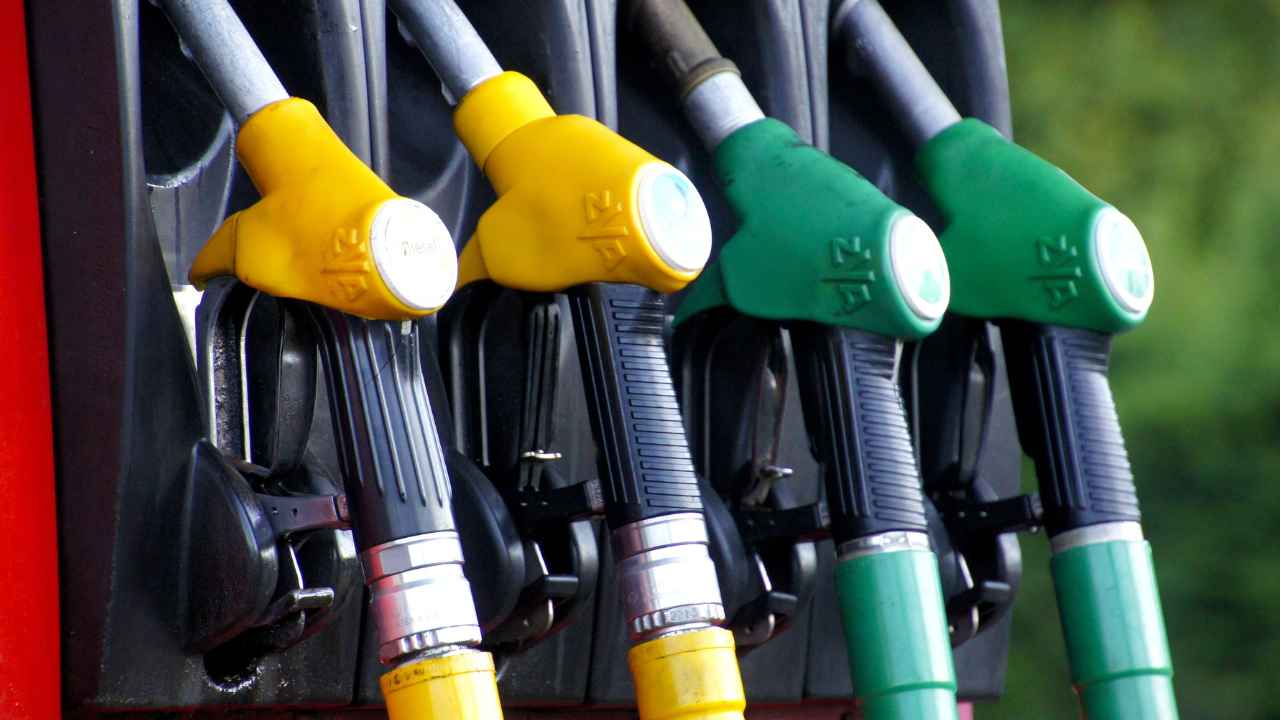 Norvegia aumento auto elettriche uso carburanti