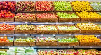 Frutta sfusa o in vaschetta: gli italiani hanno una nuova preferenza