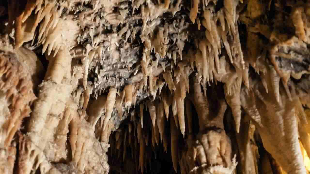 Grotte carsiche Appennino patrimonio umanità Unesco