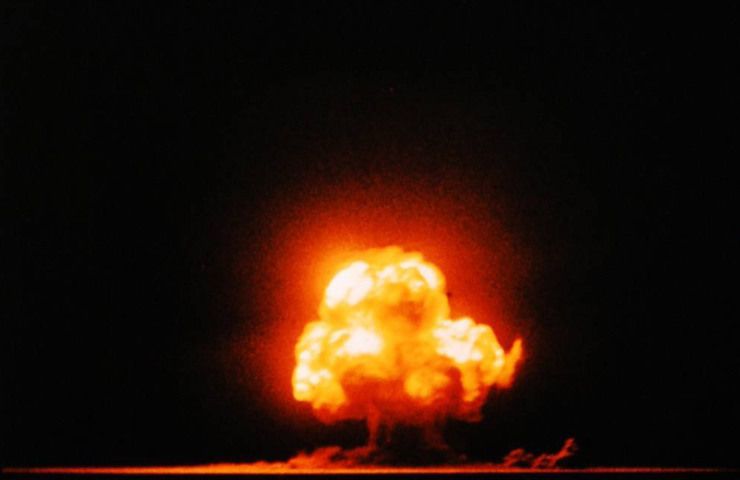oppenheimer invenzione bomba atomica