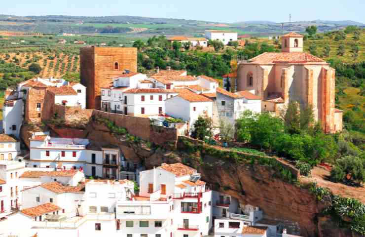 setenil de las bodegas borgo