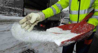 Sale antighiaccio provoca un danno all’ambiente: spiegato il perchè