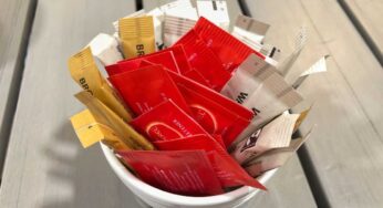 Bustine di salsa monouso: perché non dovresti più richiederle al ristorante