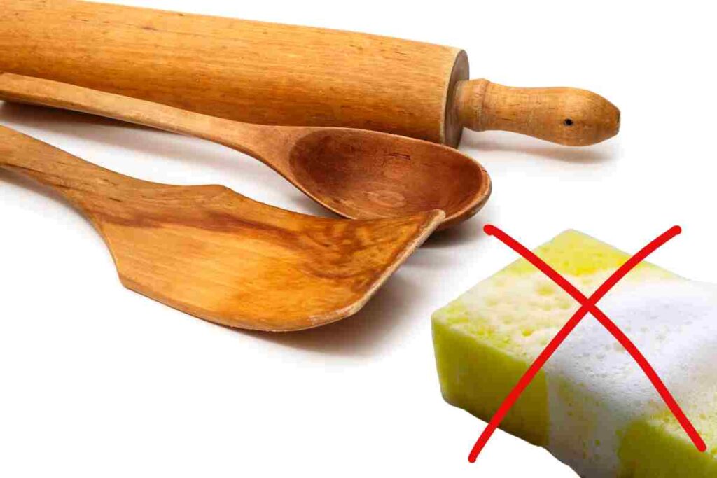 Set Di Utensili Da Cucina, in Legno E Silicone, Spazio Libero Per Testo